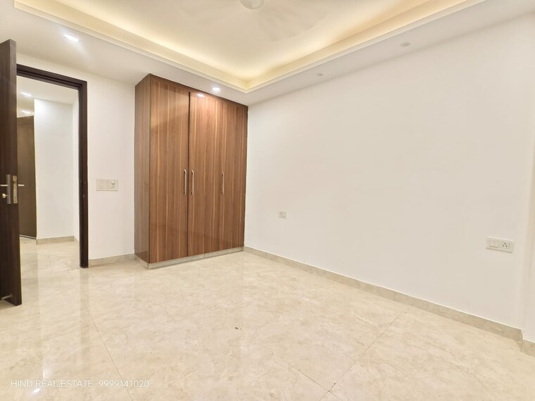 Room, vasant kunj 3 Bedroom 1300 Sq.Ft. Builder Floor In Vasant Kunj Delhi 9280151