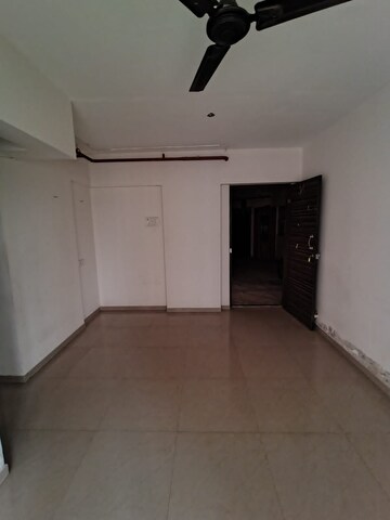 Room in 1 BHK Apartment at Nakshatra Pride-I, Naigaon East – for Rent