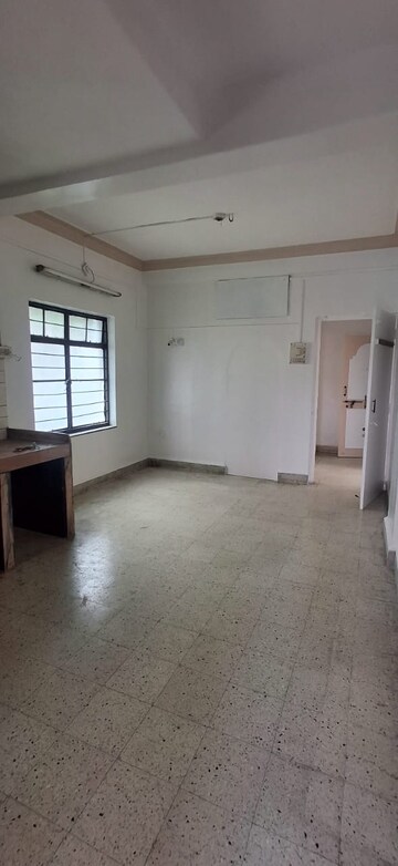 Room in 1 BHK Apartment at Ameya CHS Dhankawadi, Dhankawadi – for Rent