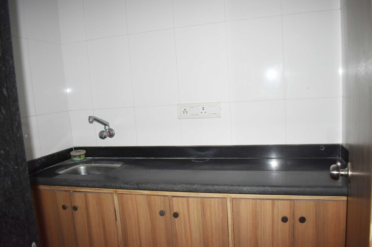 Kitchen, omkar-veda-exclusive 3 Bedroom 1300 Sq.Ft. Apartment In Parel Mumbai 9280168