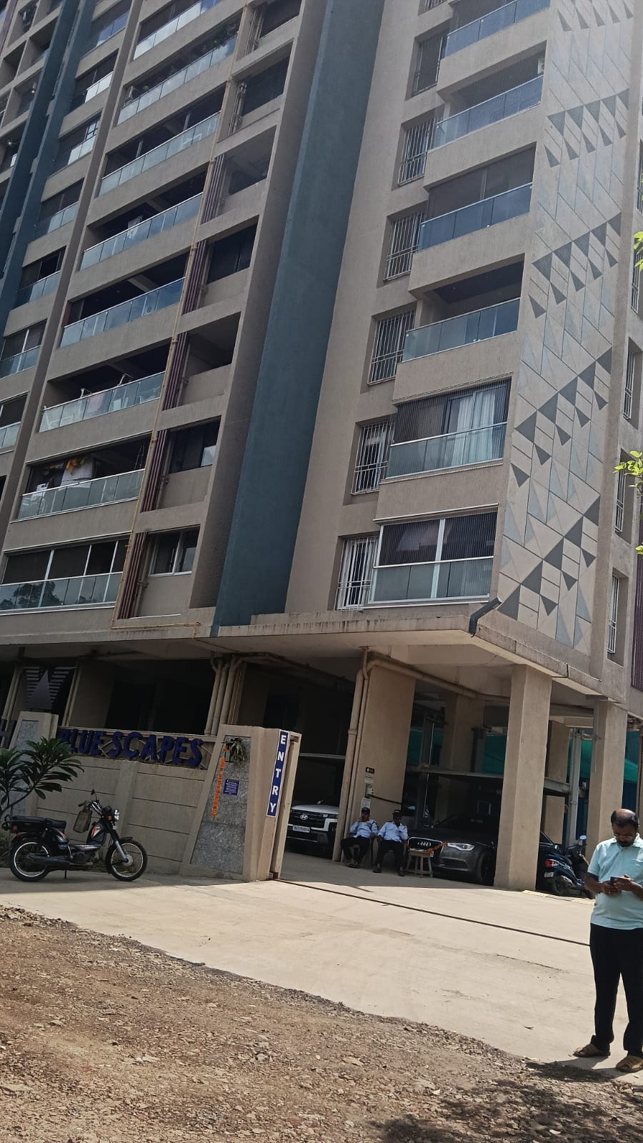 2 BHK + Servant Room 1000 Sq.Ft. Apartment in Welworth Bluescapes