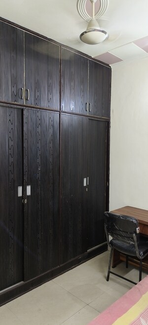 Furnished Amenities in 2 BHK Builder Floor at Dwarka Mor – for Rent