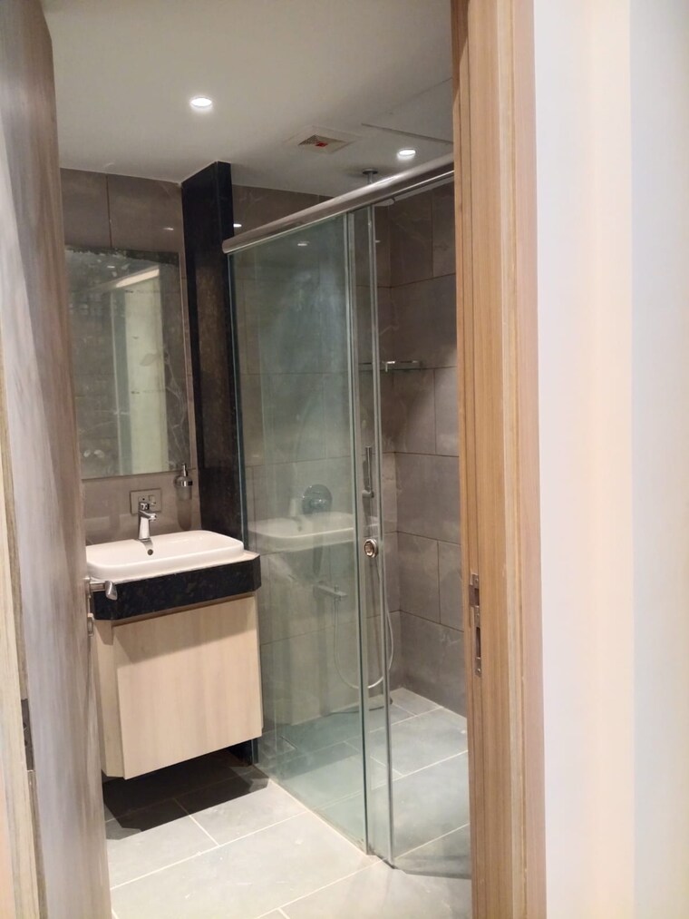 Bathroom, lodha-allura 2 Bedroom 857 Sq.Ft. Apartment In Worli Mumbai 9280187