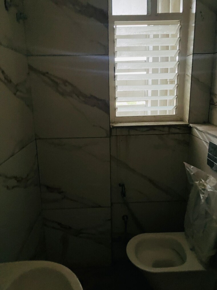 Bathroom, morabadi 3 Bedroom 1880 Sq.Ft. Apartment In Morabadi Ranchi 9280183
