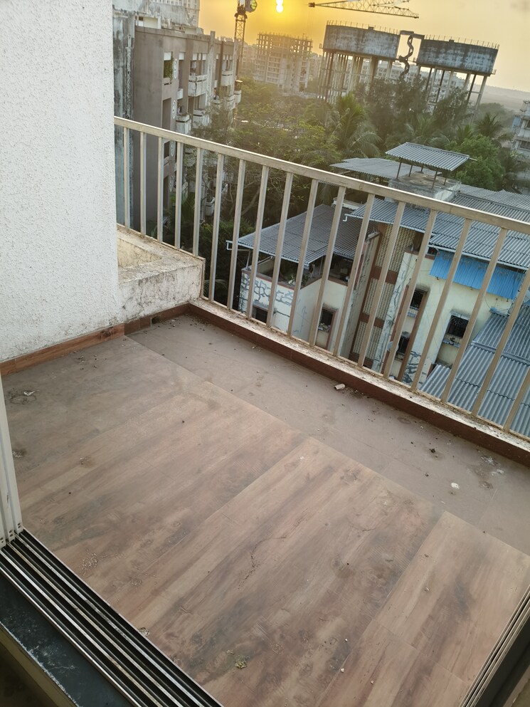 Balcony, lodha-meridian 3 Bedroom 1899 Sq.Ft. Apartment In Kukatpally Hyderabad 9280305