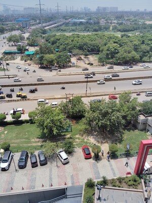  Office Space – Exterior View View at Gaur City Center, Sector 4 Greater Noida - for Rent