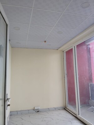 Room in  Office Space at Gaur City Center, Sector 4 Greater Noida – for Rent