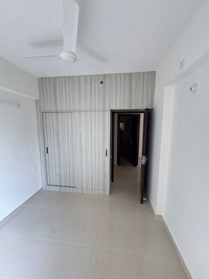 2 BHK Apartment For Rent in Signature The Millennia 2, Sector 37d