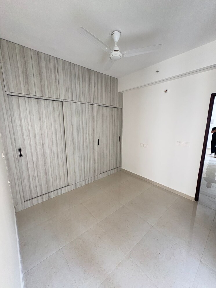 Room, signature-the-millennia-2 2 Bedroom 586 Sq.Ft. Apartment In Sector 37d Gurgaon 9280265