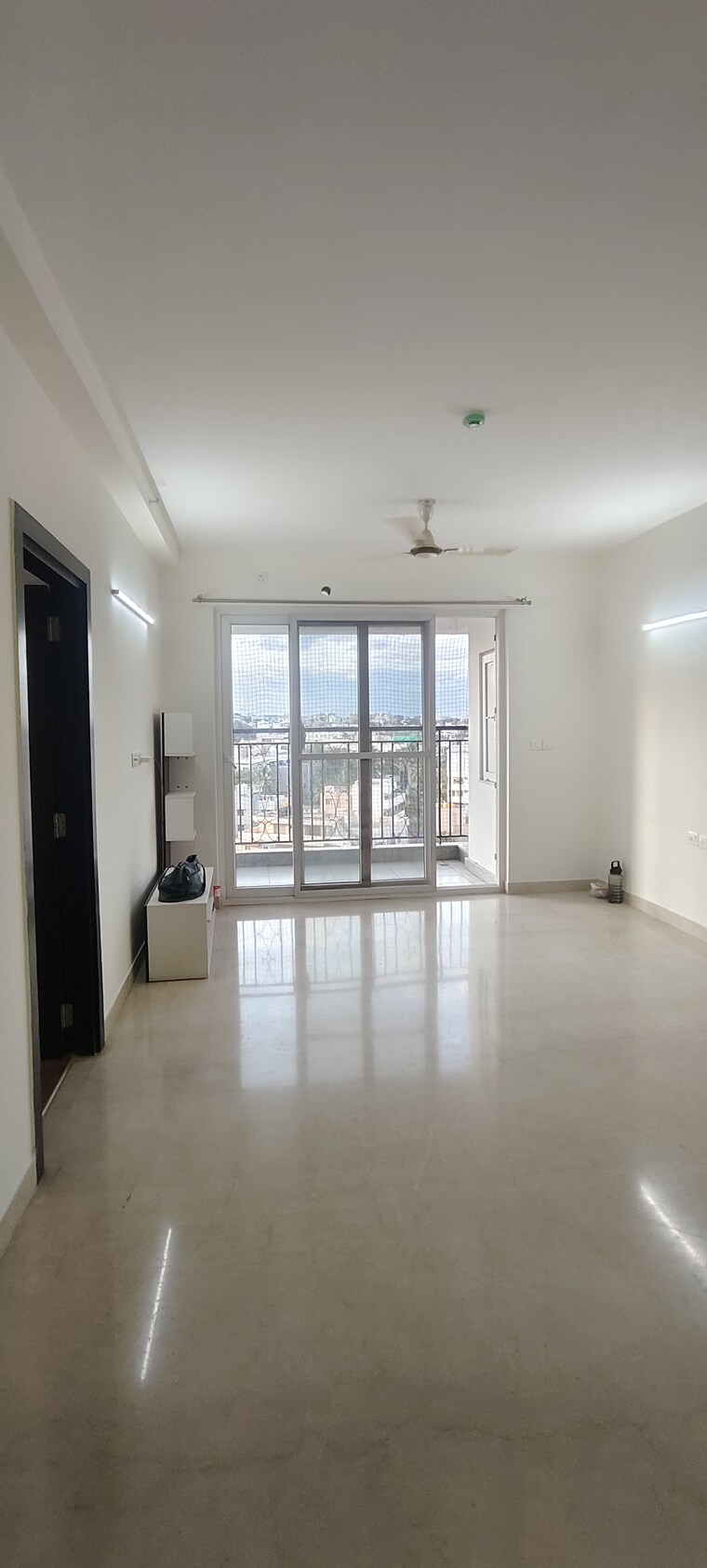 Living Room, prestige-misty-waters 2.5 Bedroom 1300 Sq.Ft. Apartment In Hebbal Bangalore 9280300