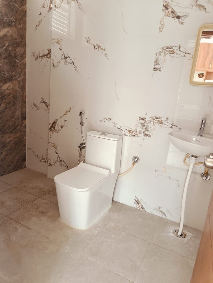 Bathroom, gunjur palya 3 Bedroom 1615 Sq.Ft. Builder Floor In Gunjur Palya Bangalore 9280418