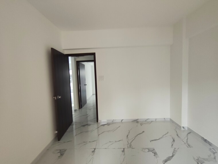 Room, thane west 1.5 Bedroom 565 Sq.Ft. Apartment In Thane West Thane 9280341