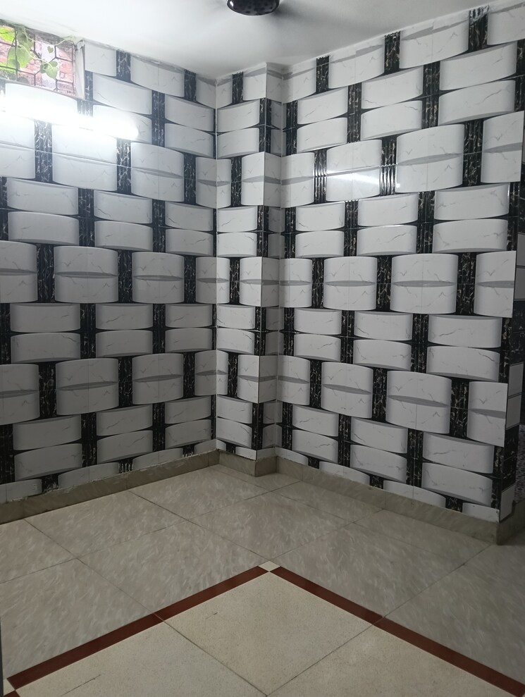 Bathroom, govindpuri 1 Bedroom 50 Sq.Yd. Builder Floor In Govindpuri Delhi 9280336