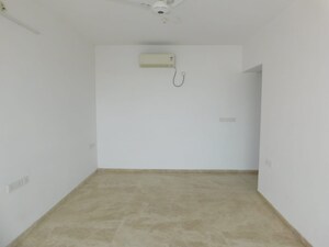 Room in 3 BHK Apartment at Runwal Elegante, Andheri West – for Sale