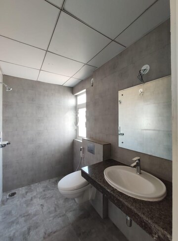 Bathroom in 3.5 BHK Apartment at Mapsko Mount Ville, Sector 79 – for Rent