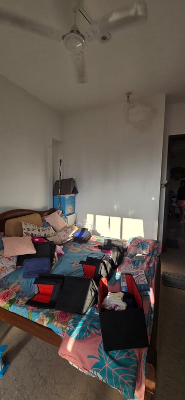 2 BHK Apartment For Rent in JP Decks, Goregaon East