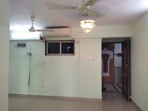 Room in 2 BHK Apartment at Dosti Lotus, Wadala – for Rent