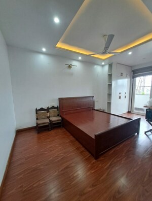 Bedroom in 3 BHK Builder Floor at East Patel Nagar – for Rent