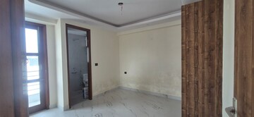 Bedroom in 2.5 BHK Builder Floor at Chattarpur – for Sale