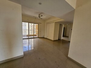 Living Room in 3 BHK Apartment at Sector 20 – for Rent