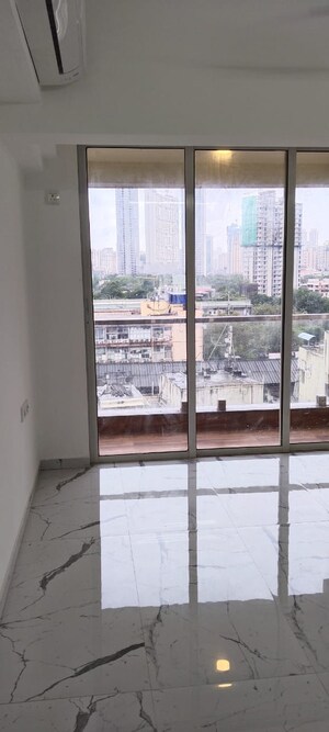 Room in 2 BHK Apartment at Hatdia Ison Height, Lower Parel – for Rent