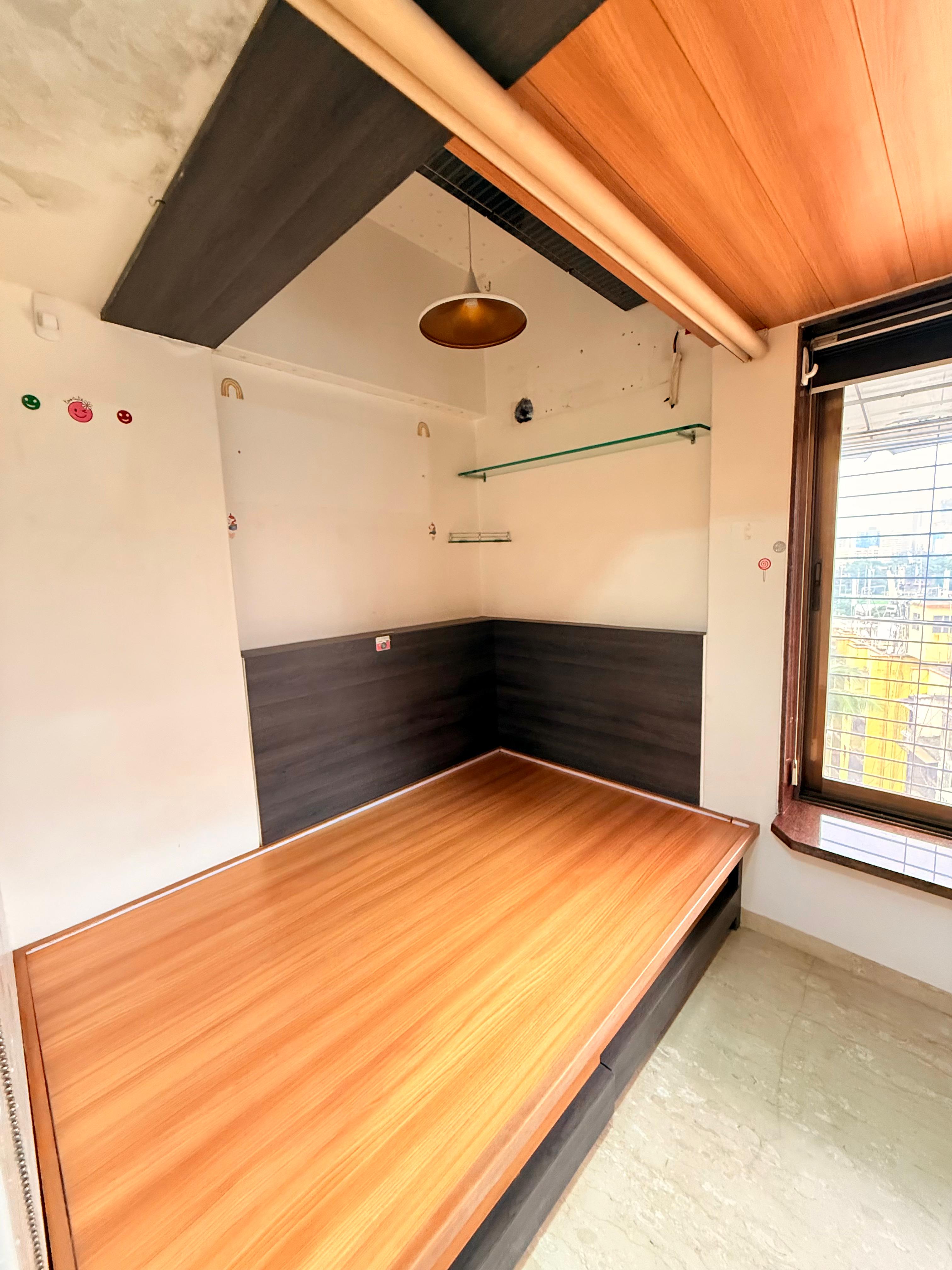 2 BHK + Pooja Room,Servant Room,Study Room,Extra Room Apartment For Rent in Amann Marina