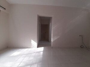 Room in 1 BHK Apartment at Matrushri CHS, Goregaon West – for Rent