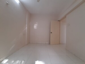 Room in 1 BHK Apartment at Matrushri CHS, Goregaon West – for Rent