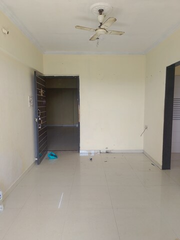 Room in 1 BHK Apartment at DGS Sheetal Deep Complex, Nalasopara West – for Rent