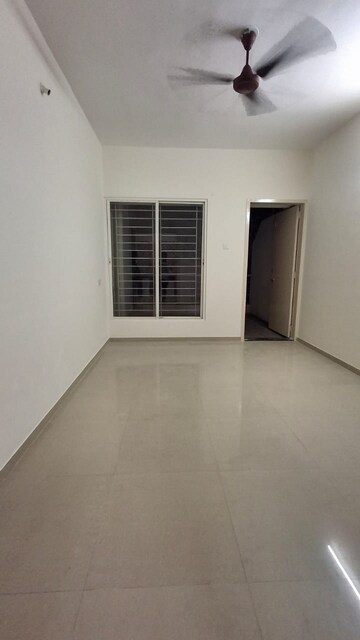 Room in 2 BHK Apartment at Pate Balark Arcadia, Sinhagad Road – for Sale