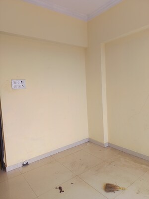 Room in 1 BHK Apartment at DGS Sheetal Deep Complex, Nalasopara West – for Rent