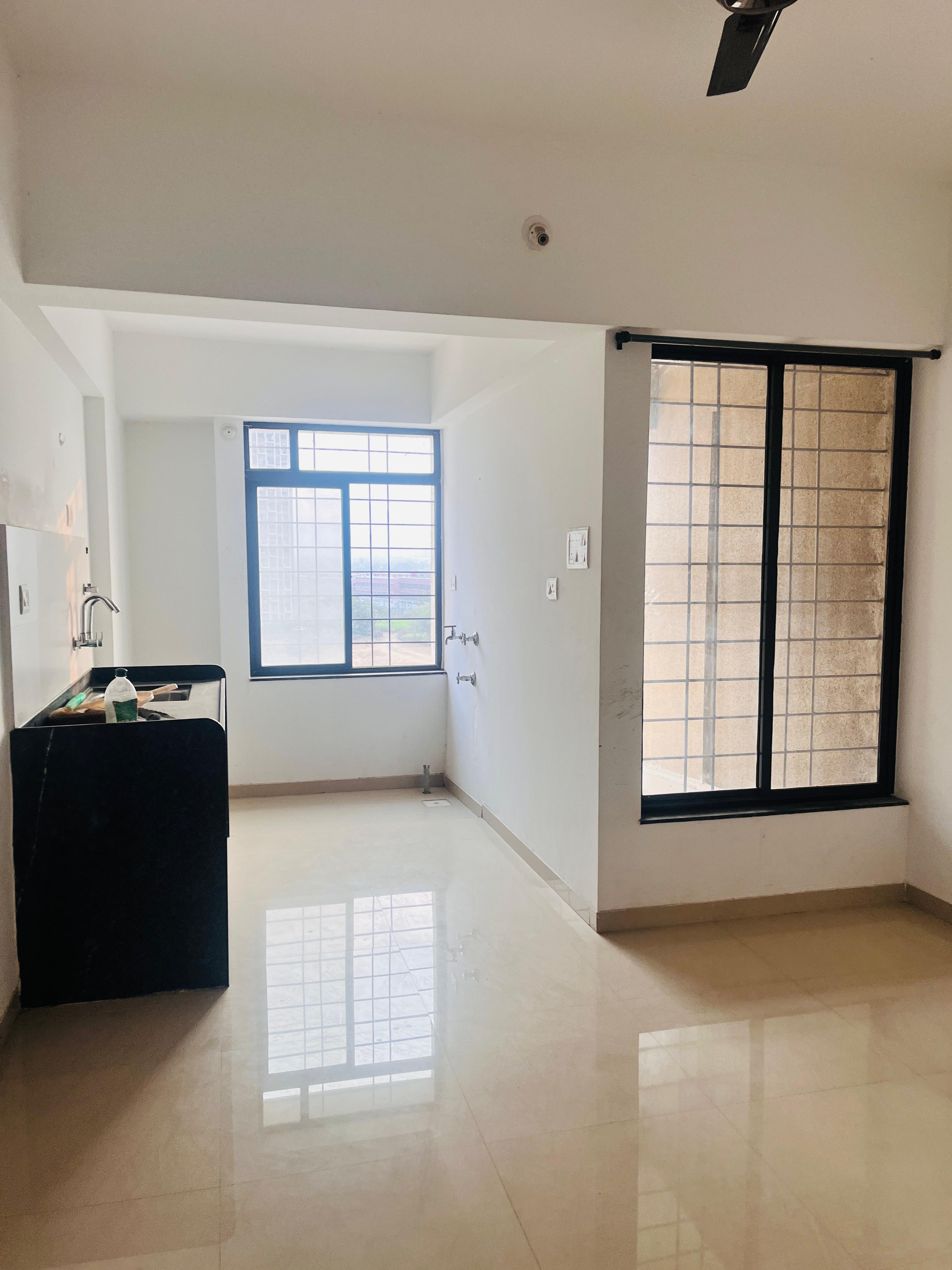 1 Rk  425 Sq.Ft. Apartment in Mantra 24 West