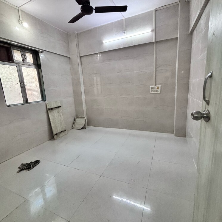 Bathroom, kaushal-apartment-mira 1 Bedroom 400 Sq.Ft. Apartment In Puja Nagar Thane 9280679