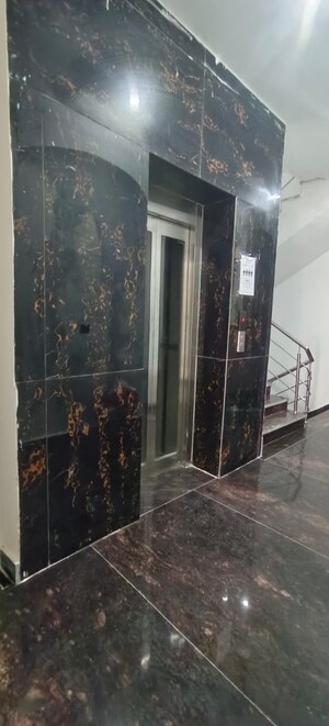 Gym in 3 BHK Builder Floor at Freedom Fighters Enclave – for Rent