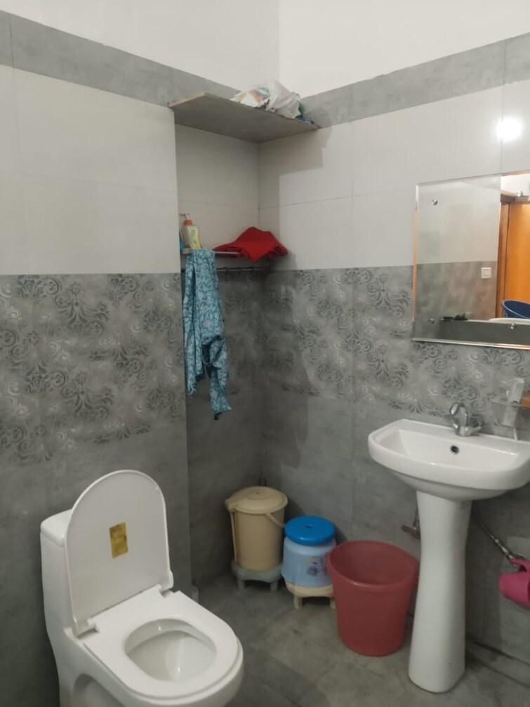 Bathroom, race course 2 Bedroom 1600 Sq.Ft. Independent House In Race Course Dehradun 9280696