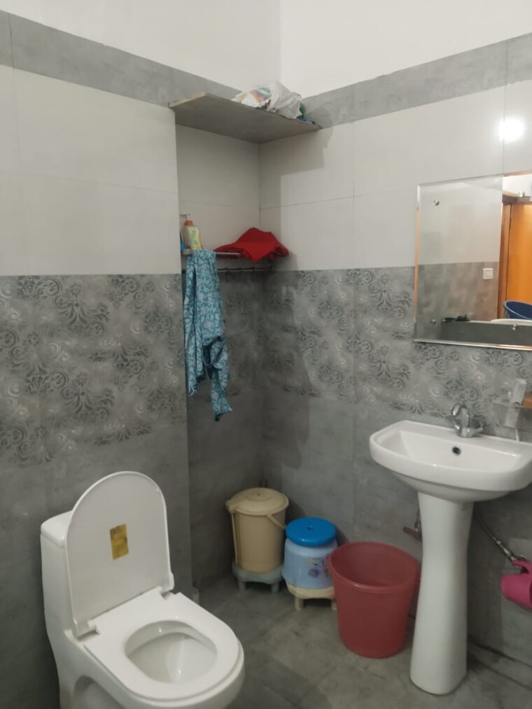 Bathroom, race course 2 Bedroom 1600 Sq.Ft. Independent House In Race Course Dehradun 9280696