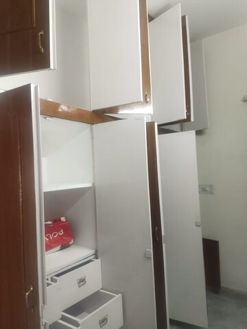 1 BHK Independent House For Rent in Race Course