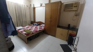Room in  Pg at Matunga West – for Rent