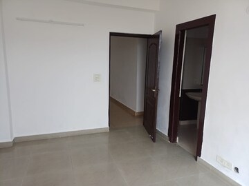 Room in 2 BHK Apartment at Gaur City 2 - 12th Avenue, Sector 16c Greater Noida – for Sale
