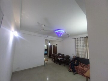 Room in 3 BHK Apartment at Mahagun Mywoods, Sector 16c Greater Noida – for Rent