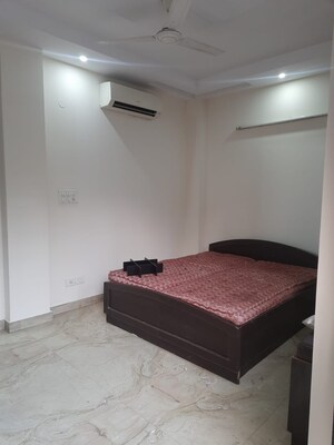 Bedroom in 3 BHK Apartment at Worli Sea Face – for Rent