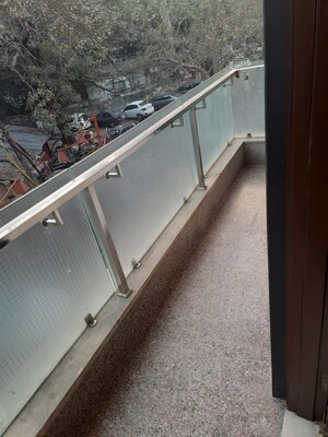 Balcony in 3 BHK Apartment at Worli Sea Face – for Rent