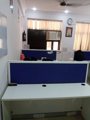 Team Area in  Office Space at Dwarka Mor – for Rent