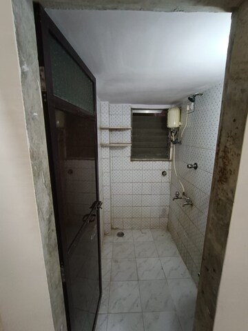 Bathroom in 1 BHK Apartment at Poonam Sagar Complex, Sector 9 – for Rent