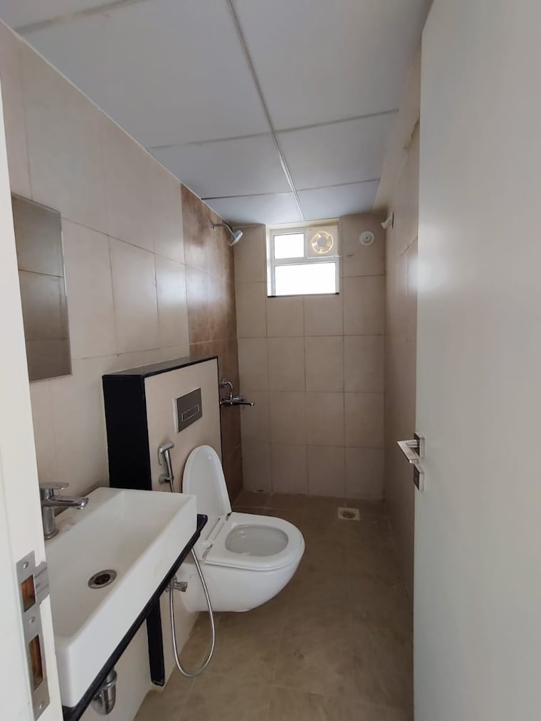 Bathroom, godrej-hillside 3 Bedroom 878 Sq.Ft. Apartment In Mahalunge Pune 9280991