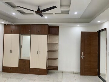 Building Lobby in 2.5 BHK Builder Floor at Sector 9a – for Rent
