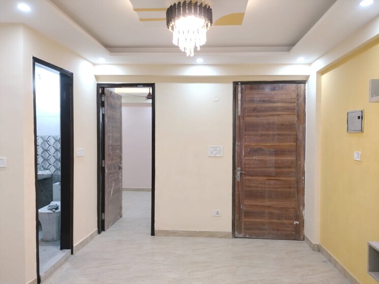 Room, palam 2 Bedroom 100 Sq.Yd. Builder Floor In Palam Delhi 9281010