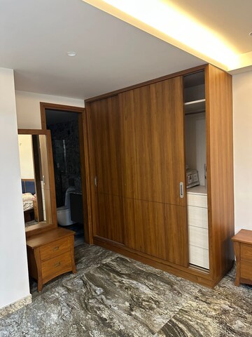 Room in 3 BHK Builder Floor at Ansal Plaza Sector-23, Sector 23 – for Rent