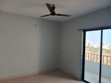 Room in 2 BHK Builder Floor at Shree Sai Swapna Nagari Phase IV, Chakan – for Rent