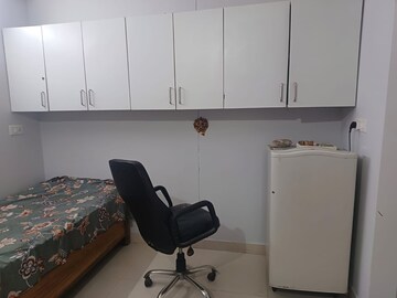 Room in 1 BHK Apartment at Sector 115 – for Rent